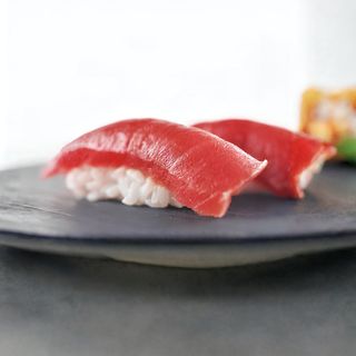 130. Sushi Atún (2 Uds.)