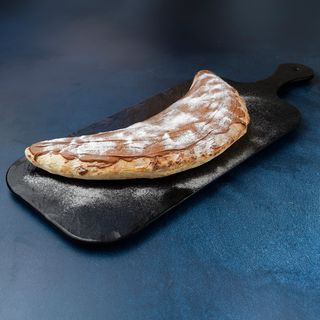 Mezzaluna alla Nutella