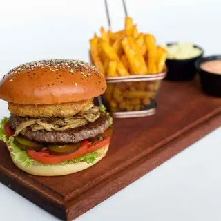 Emirates Burger