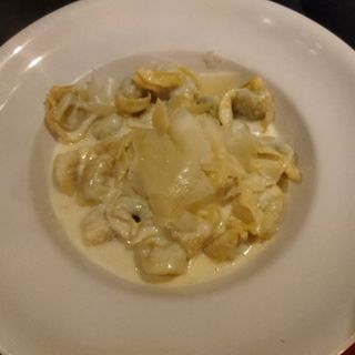Tortelloni Alla Panna (Contiene: Lácteos)