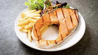 Salmon grill with batata salad rice