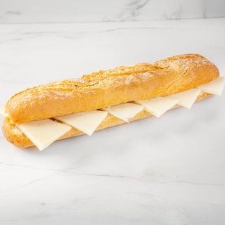 Bocadillo Con Queso De Oveja Curado