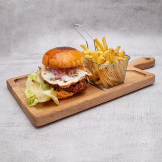 Texas burger. Frytki & Cola