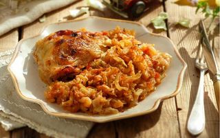 Пиле с кисело или прясно зеле  500гр.