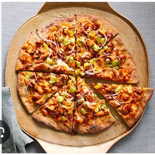 Spicy Grilled Chicken Pizza