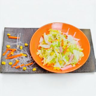 01 A. Ensalada China (Jamón)