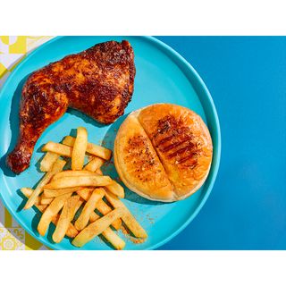 1/4 Chicken, Chips & Garlic Roll