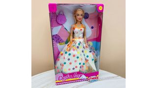 Кукла Барби в платье