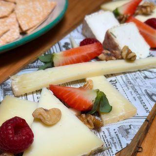 SURTIDO DE QUESOS ARTESANOS  "GRANAÍNOS" LAS RRR (RACIÓN ENTERA)