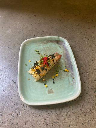 124) Ebi nigiri soasado (1 uds)