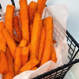 Батат фрі з соусом ранч