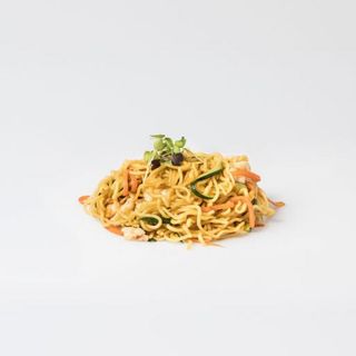 YAKISOBA CON GAMBERI E VERDURE