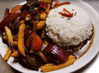 Lomo de ternera saltado 