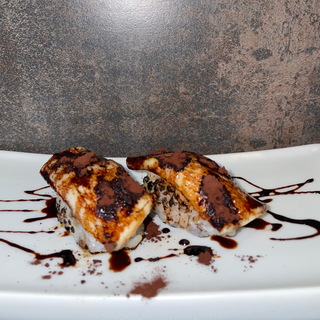 047C. Nigiri De Mantequilla Flambeado (2 Pz.)