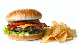 Hamburger con patatine