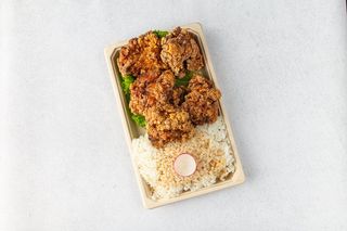 Karaage zestaw z ryżem