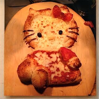 Hello Kitty Pizza