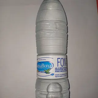 Agua litro y medio 