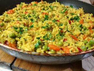  PAELLA CU LEGUME