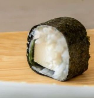 14B. Maki Mozzarella (4 Uds.)