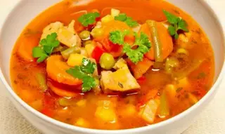 Ciorbă de legume