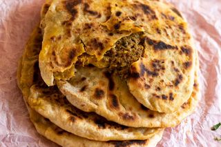 Qeema Naan with Gravy