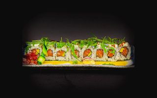 A379 - Uramaki sake rucola 8 pezzi