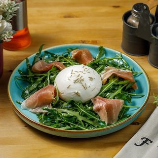 პროშუტო&ბურატა სალათი