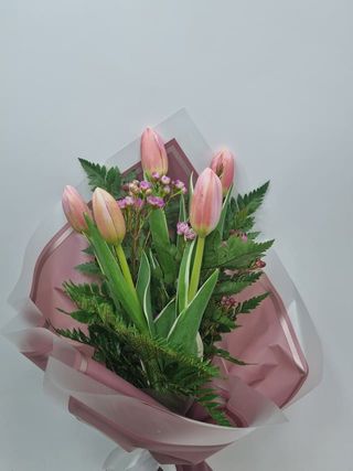 Buchet 5 lalele roz/mov