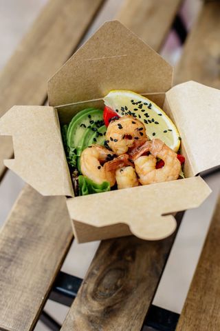 Салат з креветками 