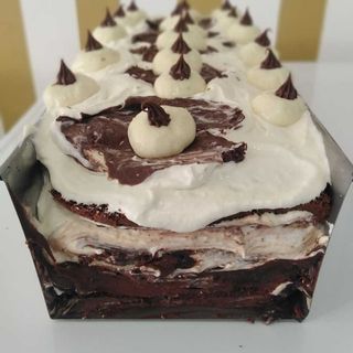Bolo a Fatia de Creme de Nutella com Mousse de Leite Ninho 