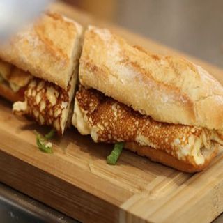 Bocadillo De Tortilla Francesa
