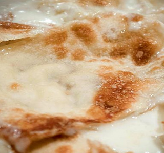 Focaccia al formaggio doppia