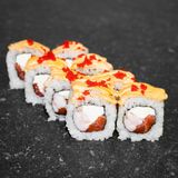 Спайсі рол з лососем і креветкою