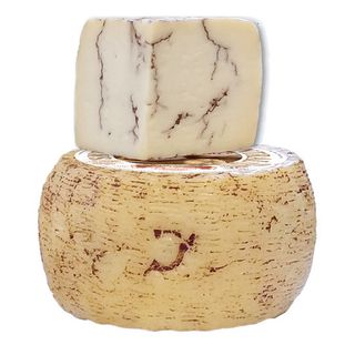 Pecorino Con Trufa Cuña 150 Gr Aprox