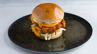 Mighty chicken burger