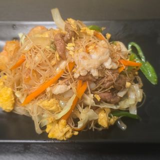 93T.Fideos De Arroz Con Ternera 