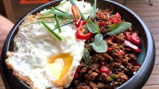 Pad Kaprow Moo Kai Dow