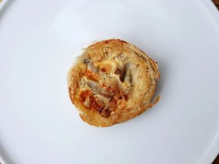 Кіш з куркою і грибами