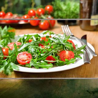 Salata rukola i cherry paradajz