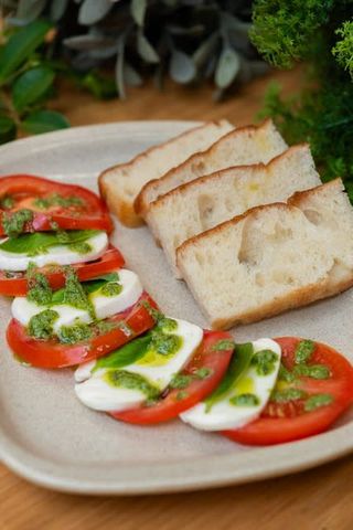 Mozzarella Caprese