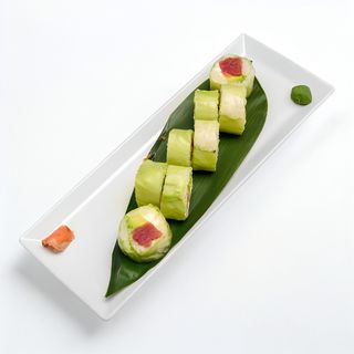 Atún, aguacate y lechuga