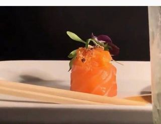 Gunkan Sake (2 Unidades)