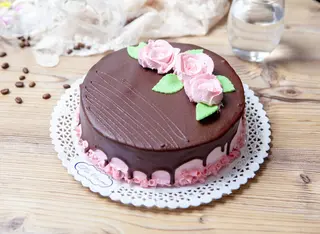 Tort de ciocolată și zmeură