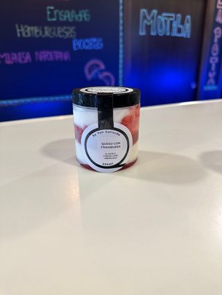 Helado  250 ml ( queso frambuesa )
