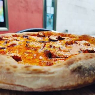 Pizza De Pulpo Y Queso San Simón 