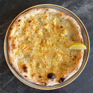 PIZZA QUATTRO FORMAGGIO