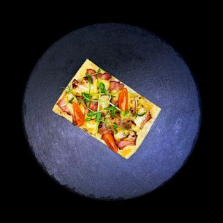     Налисники з Брі та беконом 