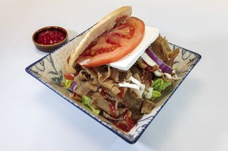 Döner kebap con queso
