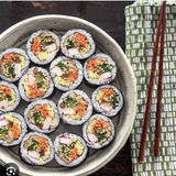 25. Кимбап със свинско месо (300г)